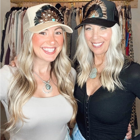 LIVE NOW🦋 - Picture 2 of 15